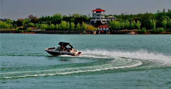 青龙湖水上乐园_夏日消暑的最佳选择