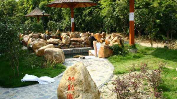 汤湖温泉旅游攻略, 适合家庭出游的完美选择