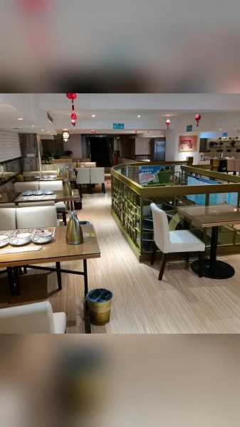 小城故事餐厅, 体验地道美食的最佳去处
