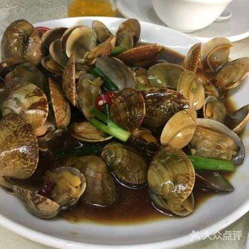小眼镜大排档, 品尝不容错过的美味佳肴！
