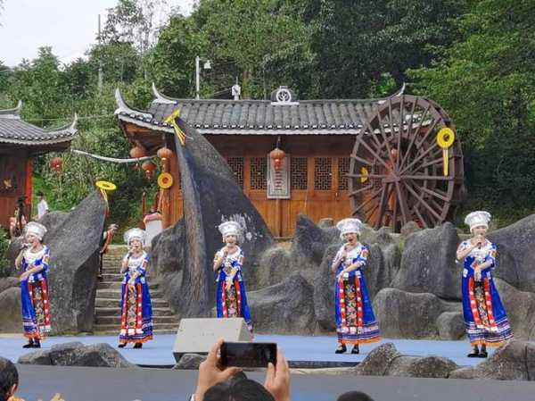 隆回花瑶古寨, 探寻瑶族文化的魅力