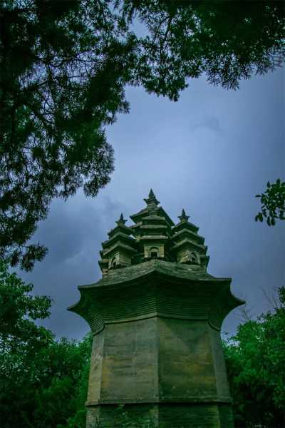 九顶塔在哪里, 哪些景点值得一游?