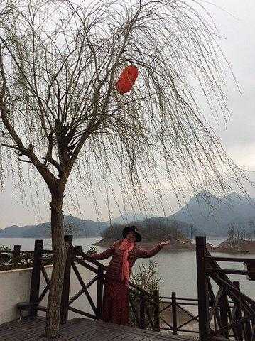 通济湖, 适合游客游玩的最佳时节是什么？