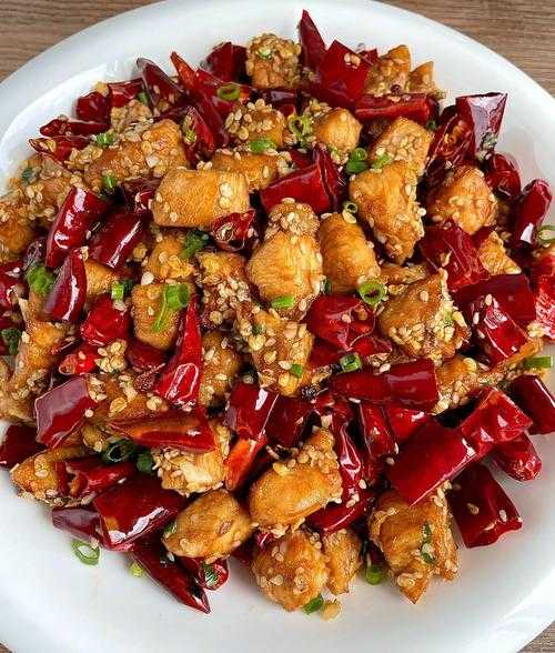 阳朗辣子鸡，如何制作这道美味佳肴？
