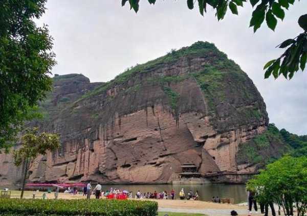 适合旅游吗，哪些景点值得一去？